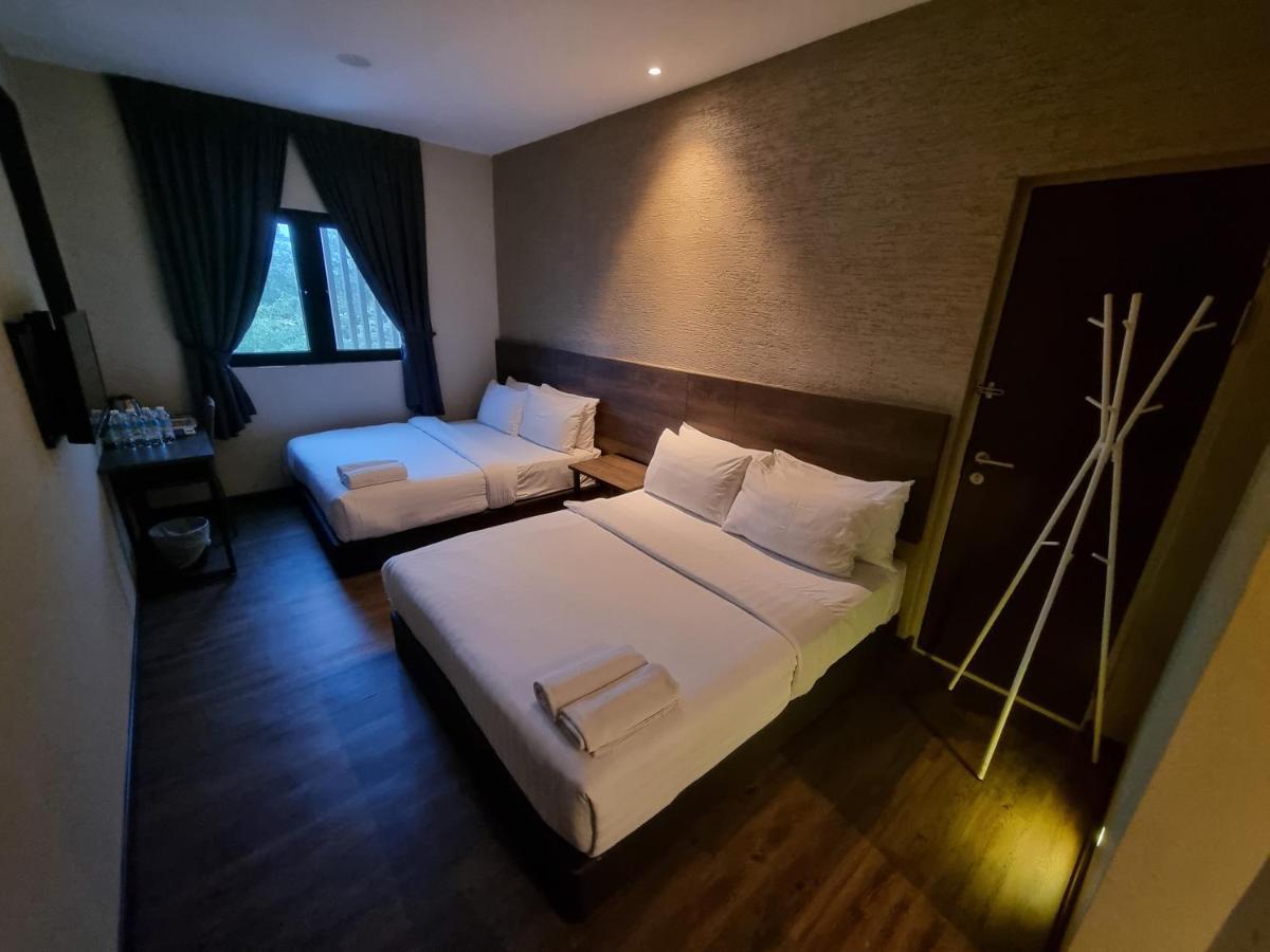 Miico Hotel @ Mount Austin ยะโฮร์บาห์รู ภายนอก รูปภาพ