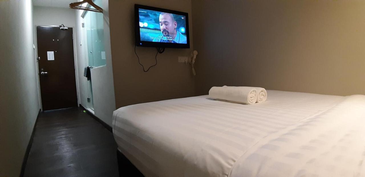 Miico Hotel @ Mount Austin ยะโฮร์บาห์รู ภายนอก รูปภาพ